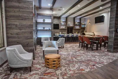 Photo 3 - Hampton Inn & Suites Newark Airport Elizabeth