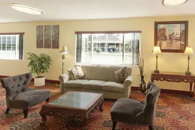 Photo 5 - Days Inn by Wyndham Yakima