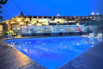 Photo 2 - Timbers INN and Suites