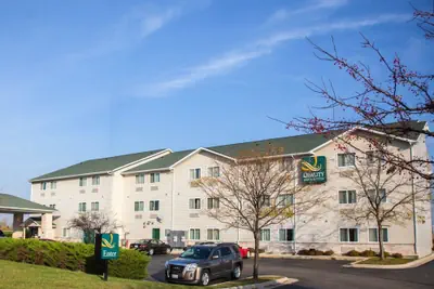 Photo 2 - Quality Inn & Suites Loves Park near Rockford