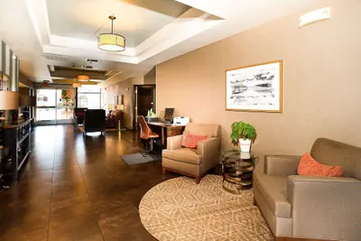 Photo 4 - Hawthorn Suites by Wyndham Oakland/Alameda
