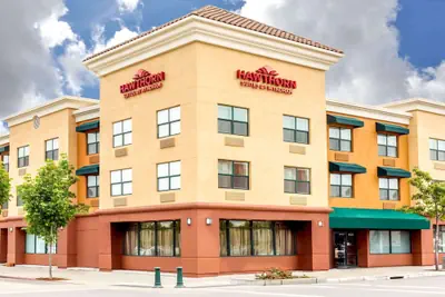Photo 2 - Hawthorn Suites by Wyndham Oakland/Alameda