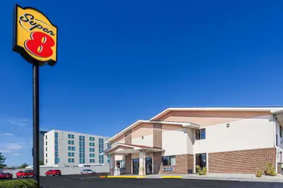 Photo 2 - Super 8 by Wyndham Winchester VA
