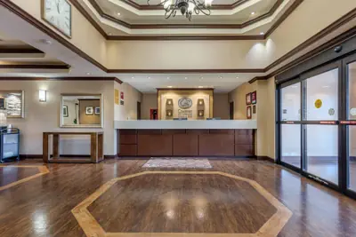 Photo 4 - Comfort Suites Rolla