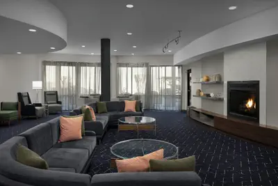 Photo 3 - Courtyard by Marriott Danville