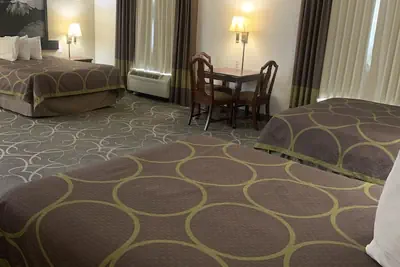 Photo 5 - Super 8 by Wyndham Hillsboro TX