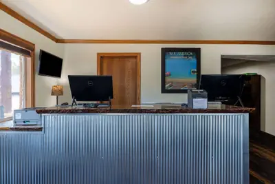Photo 4 - Travelodge by Wyndham Livingston Yellowstone