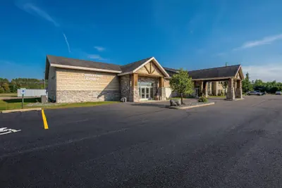 Photo 2 - Rodeway Inn & Suites Tomahawk