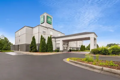 Photo 2 - Wingate by Wyndham Dublin Near Claytor Lake State Park