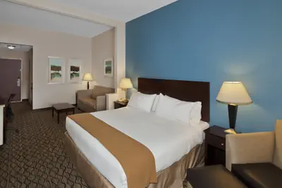 Photo 5 - Holiday Inn Express Hotel & Suites Concord by IHG