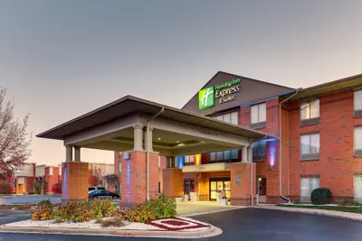 Photo 2 - Holiday Inn Express Hotel & Suites Dayton-Centerville by IHG