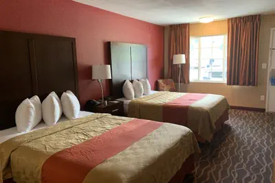 Photo 5 - Rosewood Inn and Suites