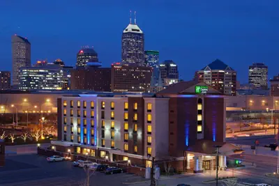 Photo 2 - Holiday Inn Express & Suites Indianapolis Dtn-Conv Ctr Area by IHG