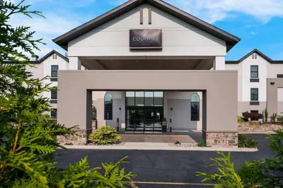 Photo 2 - Country Inn & Suites by Radisson, Grandville-Grand Rapids West, MI