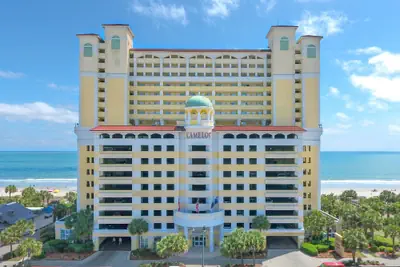 Photo 2 - Camelot By The Sea by Oceana Resorts