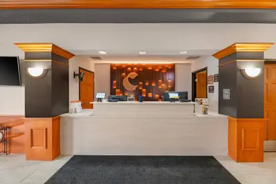 Photo 4 - Comfort Inn & Suites Sheboygan I-43