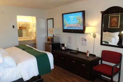 Photo 4 - Baymont by Wyndham Petoskey