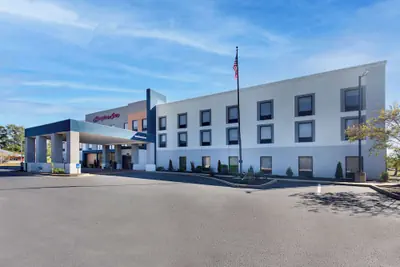 Photo 2 - Hampton Inn Selma