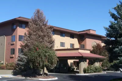 Photo 2 - Baymont by Wyndham Yakima Riverfront