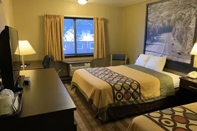 Photo 4 - Super 8 by Wyndham Eau Claire WI