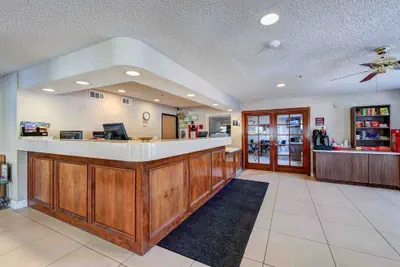 Photo 2 - SureStay Plus Hotel by Best Western Redding