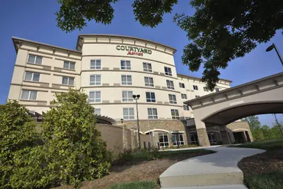 Photo 2 - Courtyard by Marriott Asheville Airport