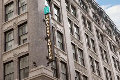 Photo 2 - Embassy Suites Louisville Downtown