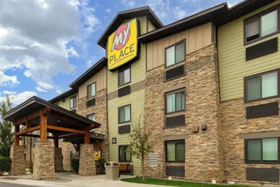 Photo 2 - My Place Hotel - Bozeman, MT