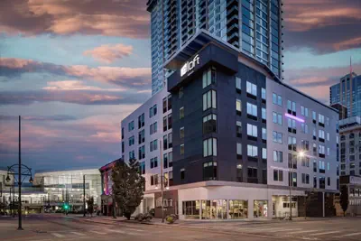 Photo 2 - Aloft by Marriott Denver Downtown