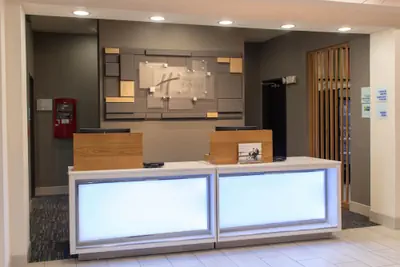 Photo 5 - Holiday Inn Express & Suites Temple - Medical Center Area by IHG