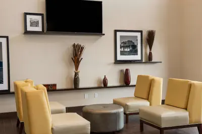Photo 3 - Hampton Inn & Suites Lavonia