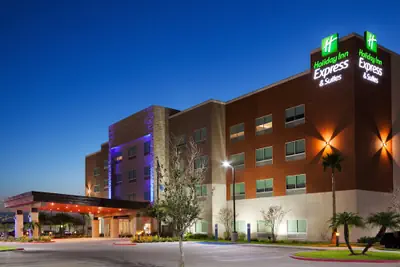 Photo 2 - Holiday Inn Express & Suites Edinburg-McAllen Area by IHG