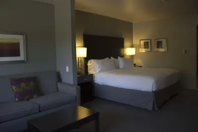 Photo 4 - Holiday Inn Express & Suites Tahlequah by IHG