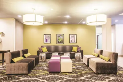 Photo 4 - La Quinta Inn & Suites by Wyndham Hattiesburg - I-59
