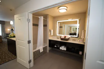 Photo 5 - Holiday Inn Express & Suites Denver South - Castle Rock by IHG