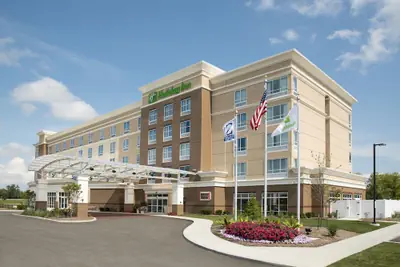 Photo 2 - Holiday Inn Indianapolis Airport by IHG
