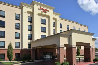Photo 2 - Hampton Inn Springfield-Southeast