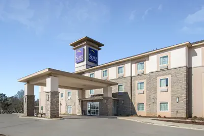 Photo 2 - Sleep Inn & Suites Meridian - Bonita Lakes