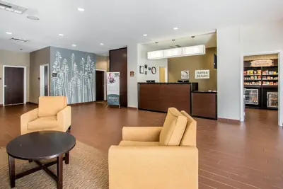 Photo 3 - Sleep Inn & Suites Meridian - Bonita Lakes