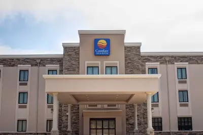 Photo 2 - Comfort Inn & Suites Caldwell