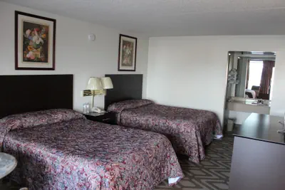 Photo 2 - Tourway Inn