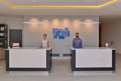 Photo 4 - Holiday Inn Express & Suites San Diego - Mission Valley by IHG