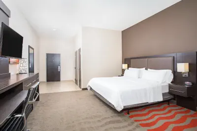 Photo 4 - Holiday Inn Express & Suites Glasgow by IHG