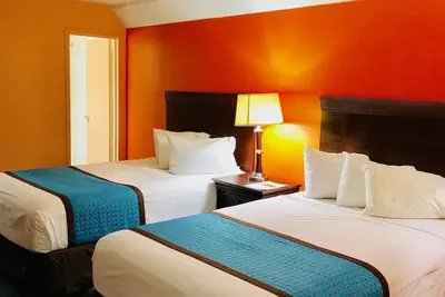 Photo 4 - White Marlin Inn