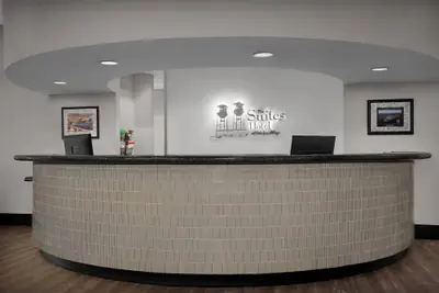 Photo 5 - The Suites Hotel at Waterfront Plaza