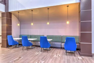 Photo 5 - La Quinta Inn & Suites by Wyndham Tyler - University Area