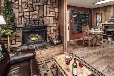 Photo 2 - Shadow Mountain Lodge and Cabins