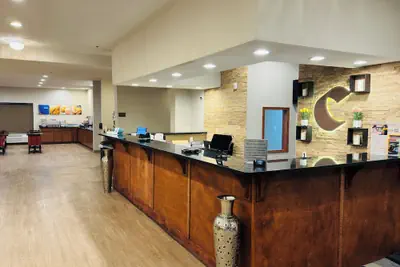 Photo 4 - Comfort Suites Plymouth near US-30