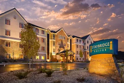 Photo 2 - Staybridge Suites Rochester - Commerce Dr NW by IHG