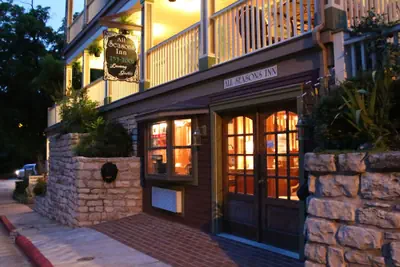 Photo 2 - All Seasons Inn